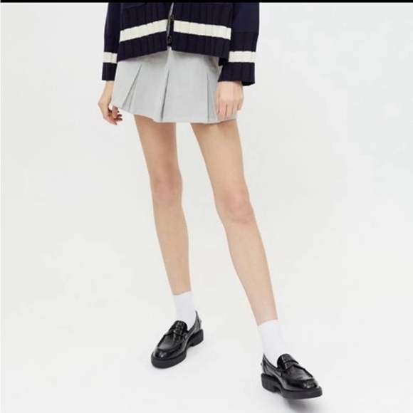 BDG/Urban Outfitters | Corduroy | Pleated | Mini Skirt | Y2K | Gray | M - Picture 2 of 8